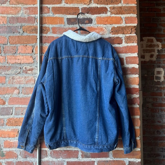 Women’s denim jacket faux fur lined, size xl - Picture 9 of 10